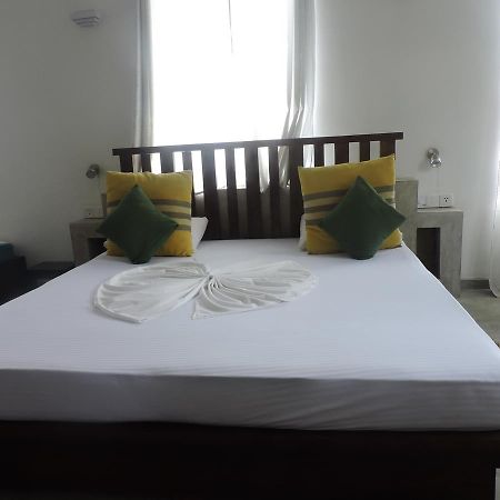 Primrose Guest House Унаватуна Екстер'єр фото