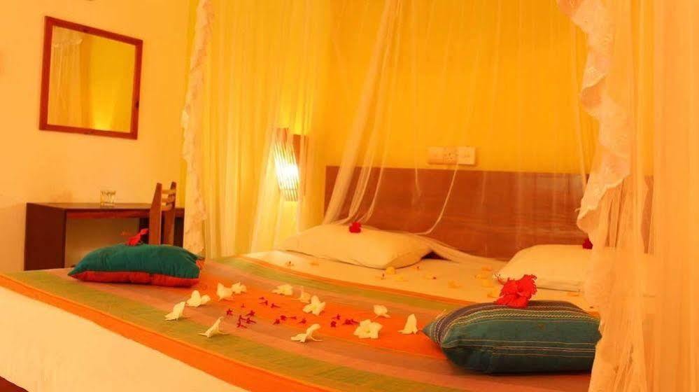 Primrose Guest House Унаватуна Екстер'єр фото